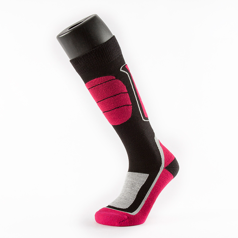 ODM Skiing Socks Supplier: How to Partner for Premium Custom Ski Socks