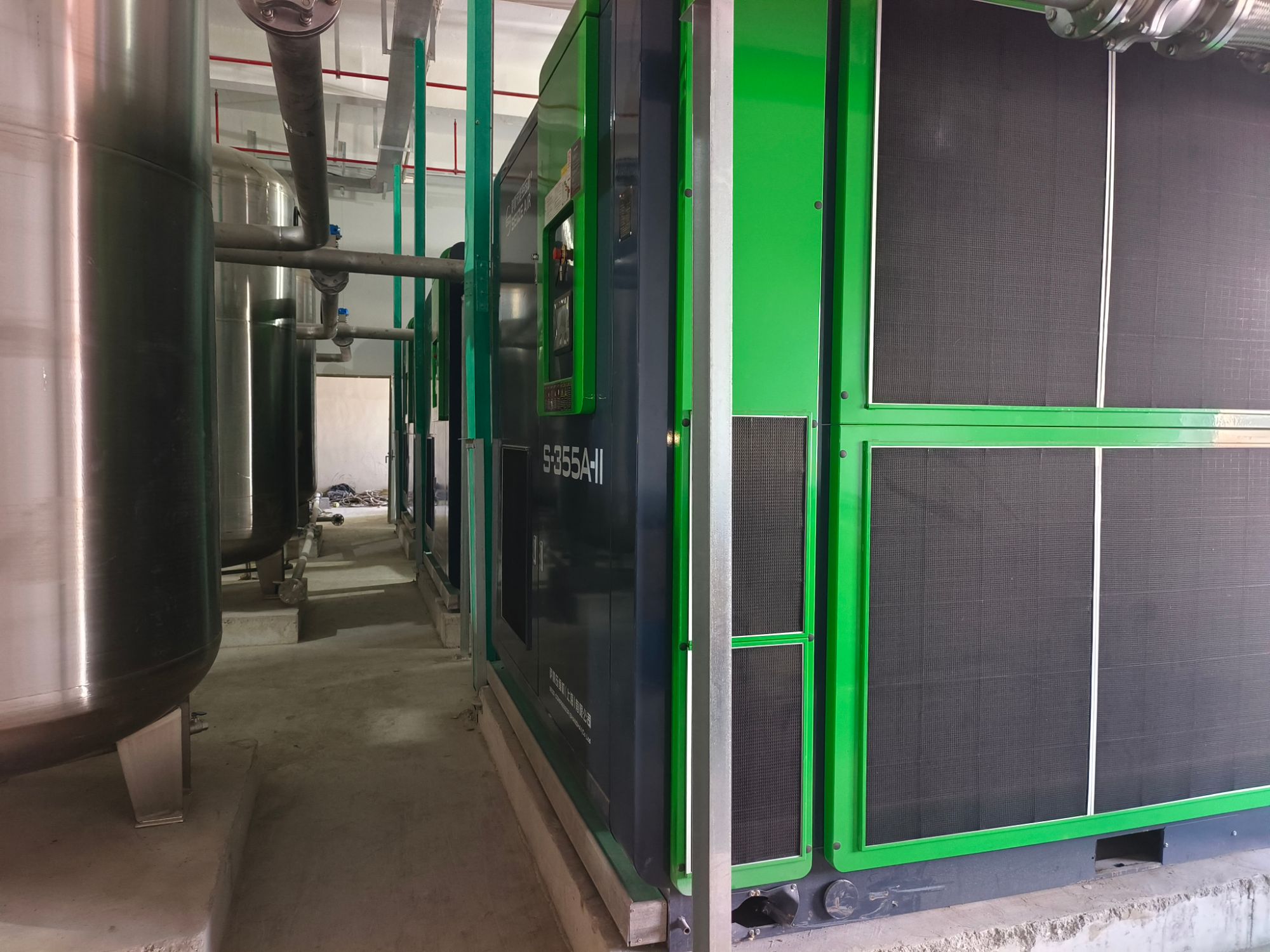 How a Screw Compressor Works: The Working Principle Explained